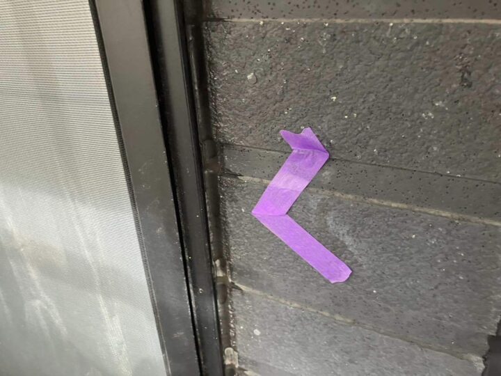 サッシ廻りシーリング (施工前)