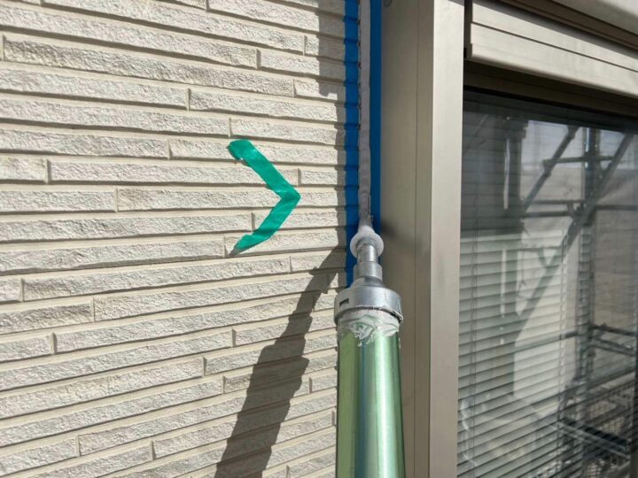 サッシ廻りシーリング (材料充填)