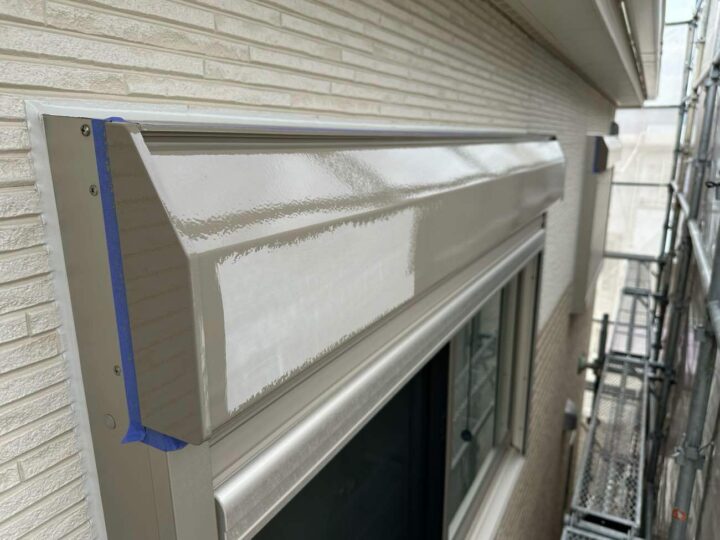 シャッターボックス 上塗り1回目