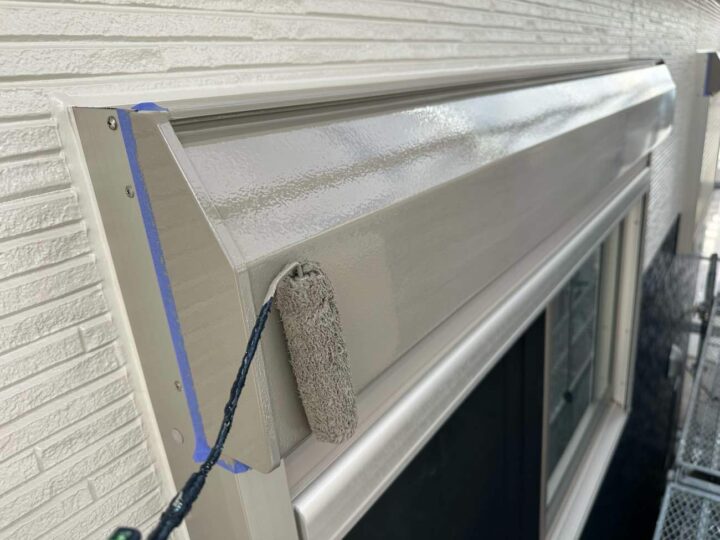 シャッターボックス 上塗り2回目