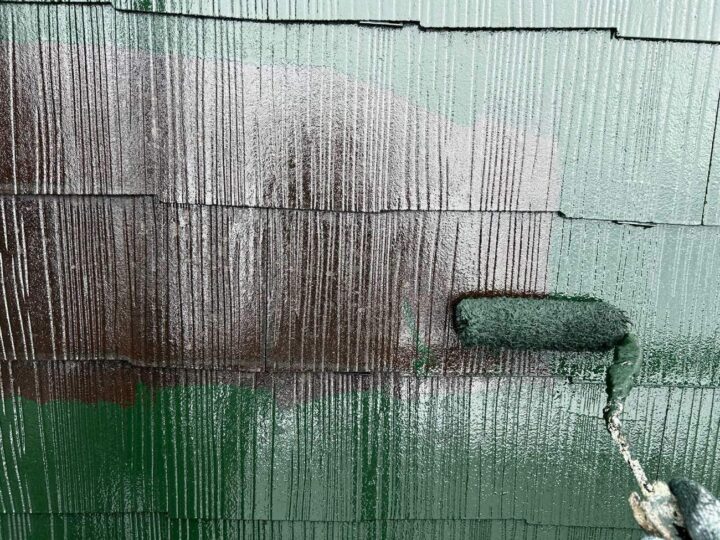 屋根塗装 中塗り