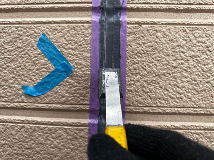 外壁 目地シーリング(ヘラ仕上げ)