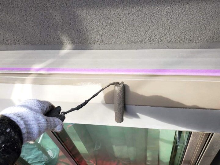 シャッターボックス上塗り1回目