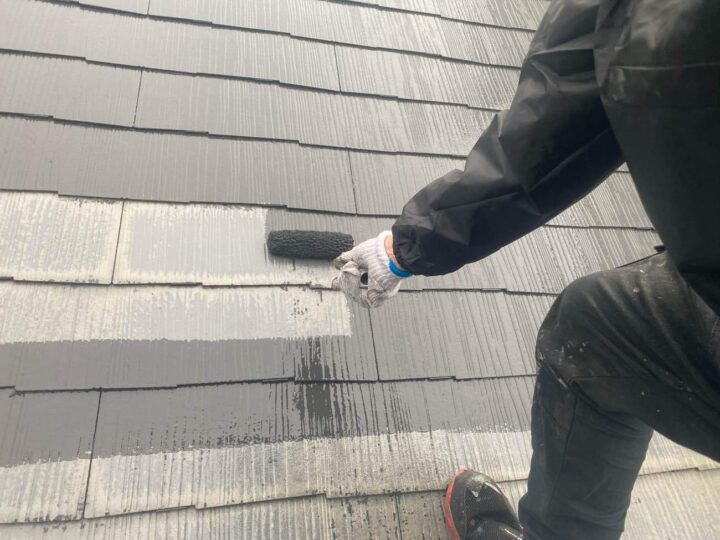 屋根塗装 中塗り