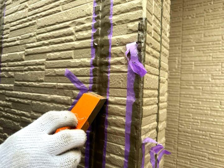 外壁 目地シーリング(ヘラ仕上げ)