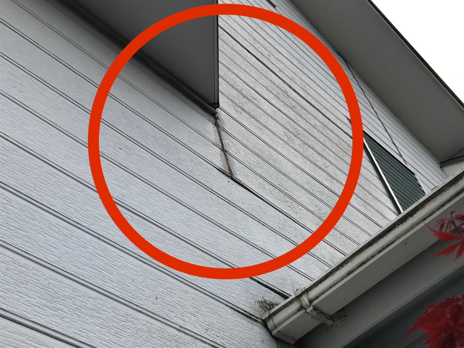 外壁塗装工事の浮き・反り