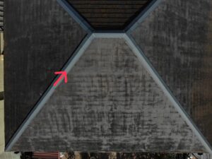 外壁塗装工事　屋根棟板金