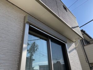 外壁塗装工事　シャッターBOX