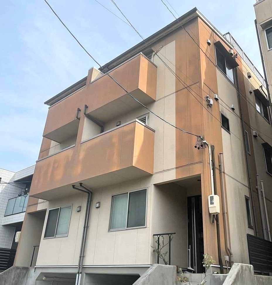 やさしい色合いで心地よく感じられる住まいに