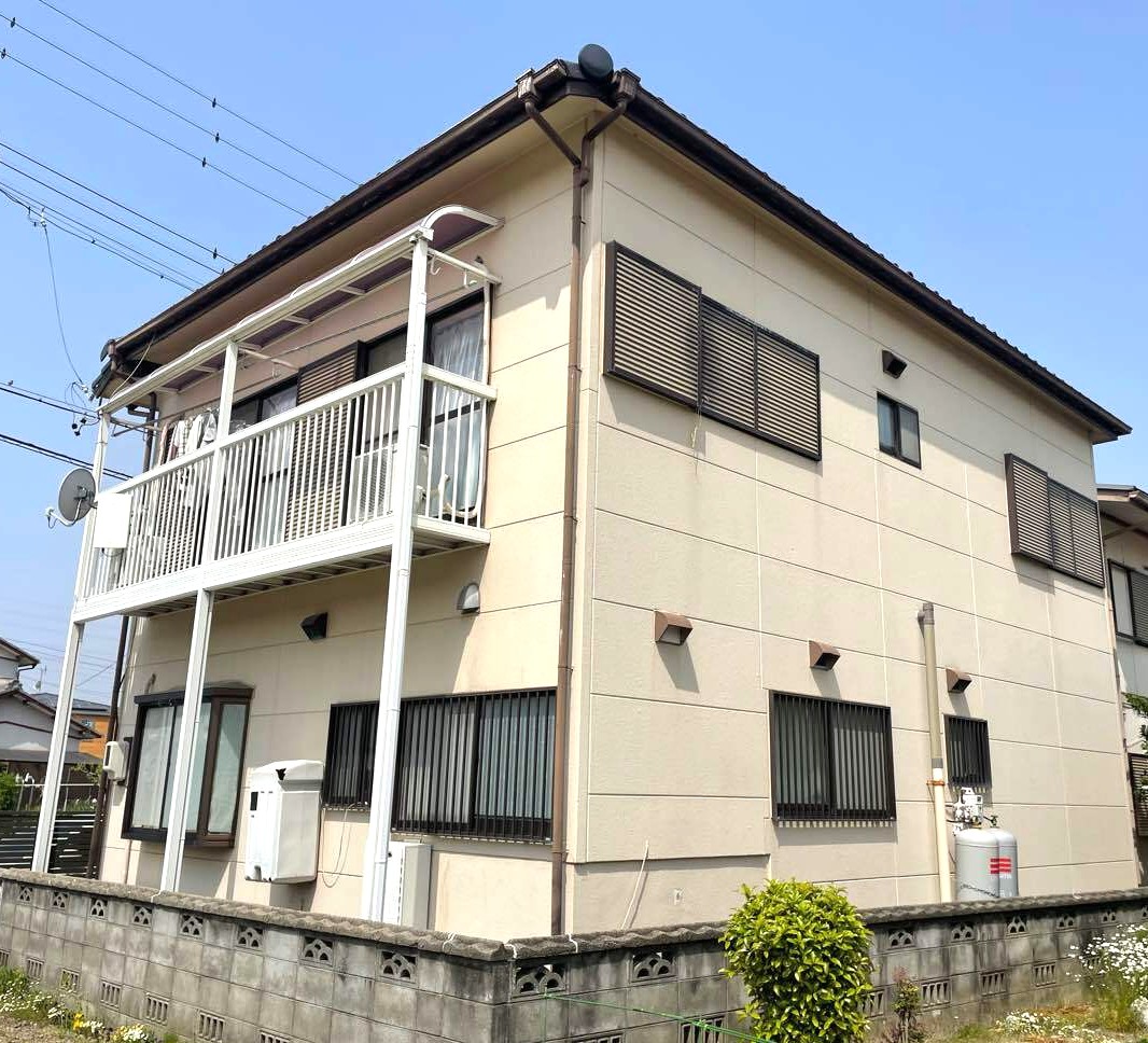 控えめな色使いで、すっきりとした佇まい