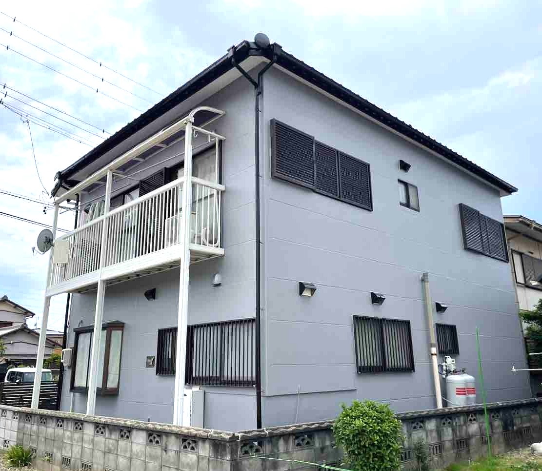 控えめな色使いで、すっきりとした佇まい