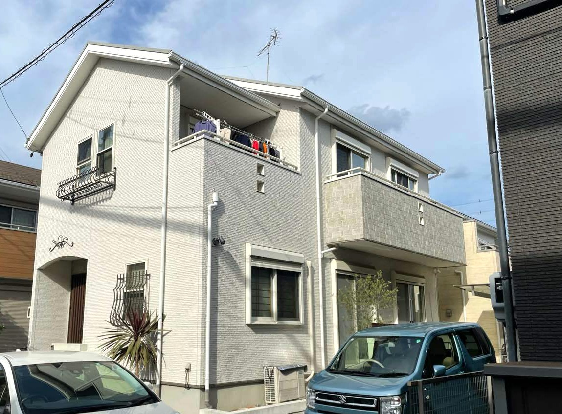 暮らしにそっと寄り添う、やさしいナチュラルカラー