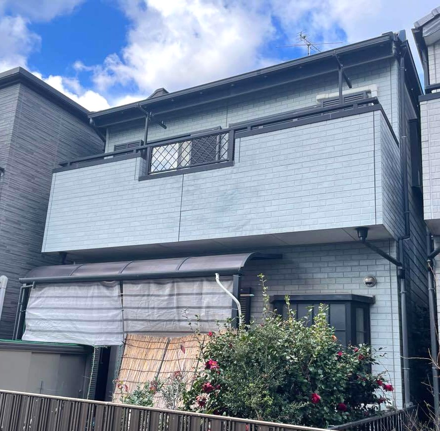 やさしい色から、ぐっと映えるブルーへ