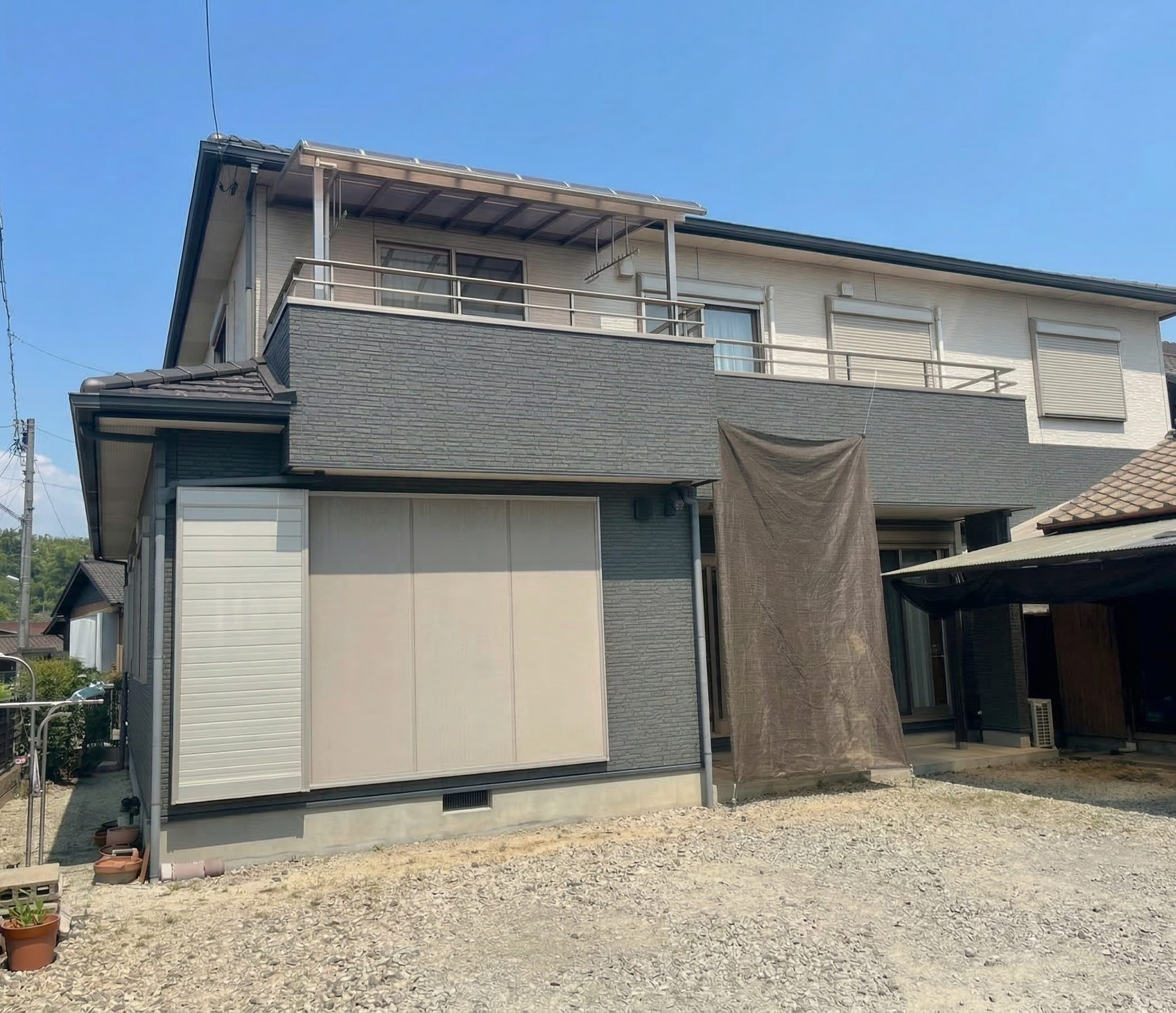 コントラストで魅せる。新築時の輝きを超えたモダン・ツートン再生