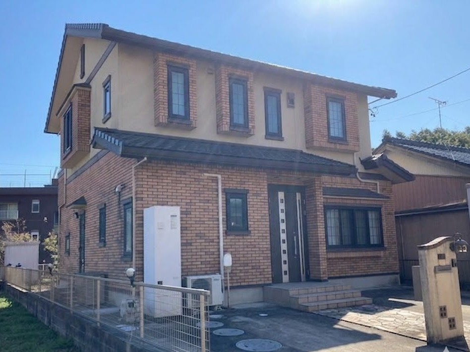 タイルの重厚感を活かし、新築時の輝きを取り戻す「美観再生」