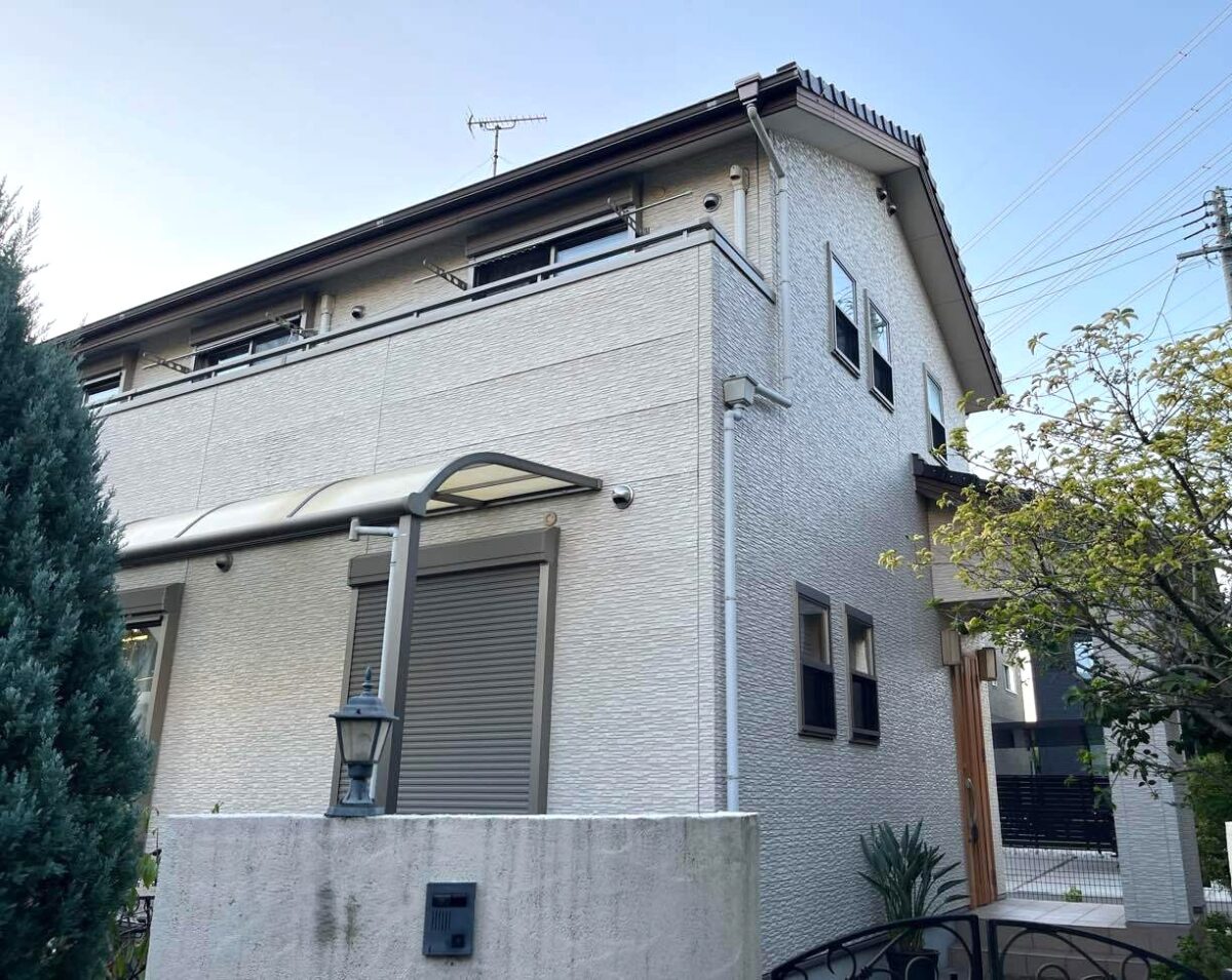 質感を活かす配色で、新築時を超える輝きと高級感を再現