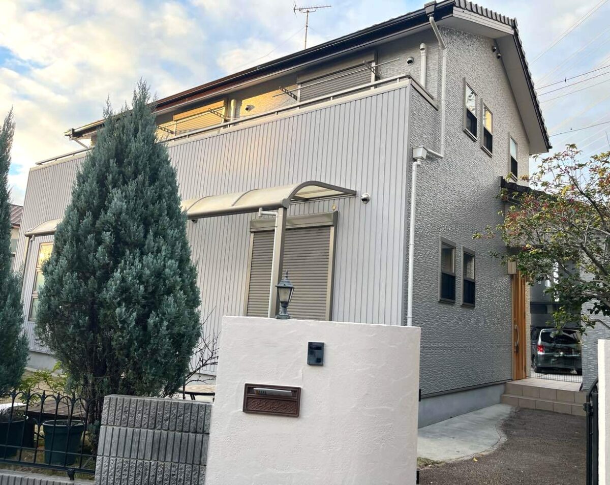 質感を活かす配色で、新築時を超える輝きと高級感を再現