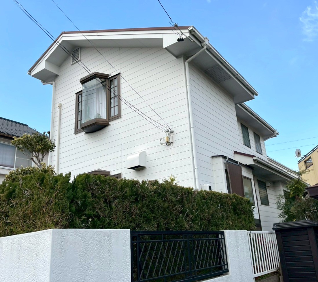 くすみを一掃！洗練された配色で新築以上の輝きを放つ邸宅へ
