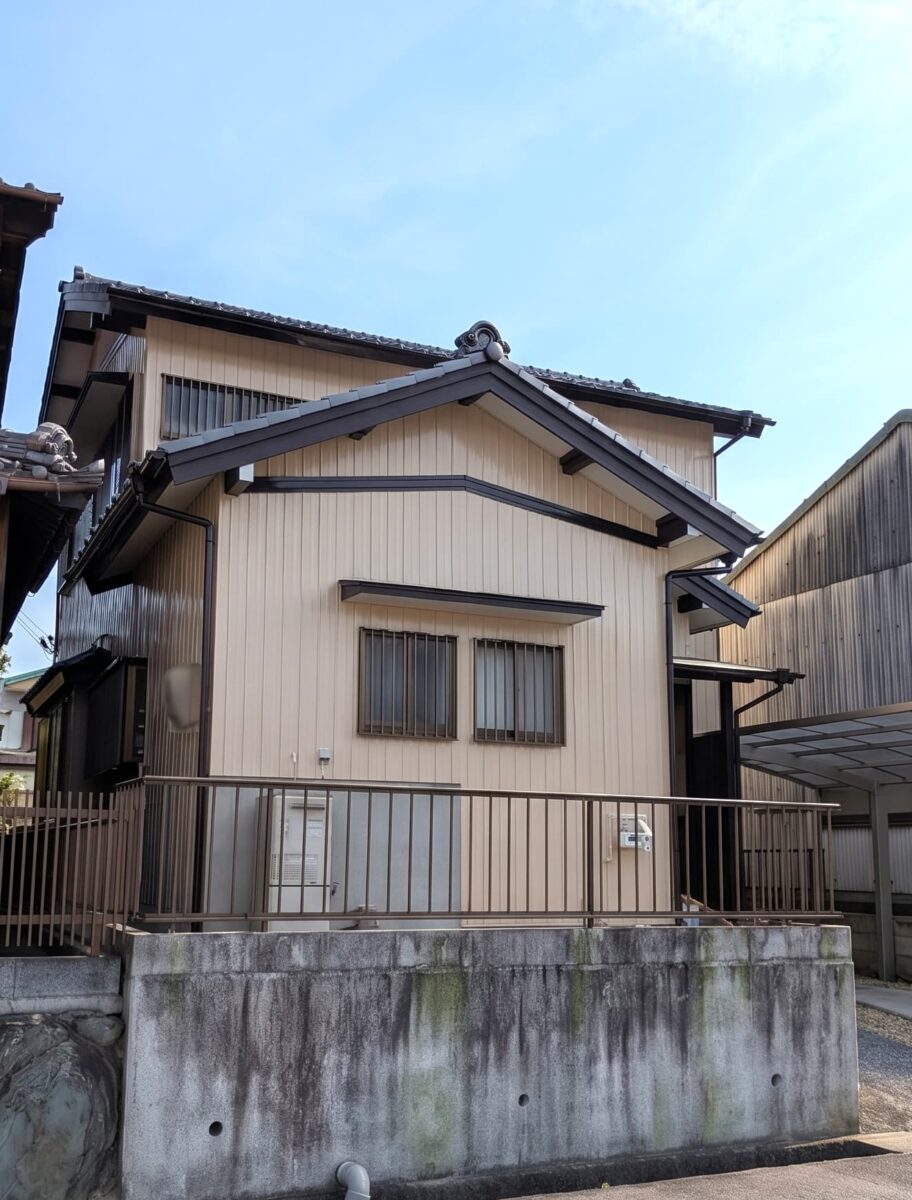 和の伝統美がモダンに艶めく！凛とした品格を放つ極上邸宅