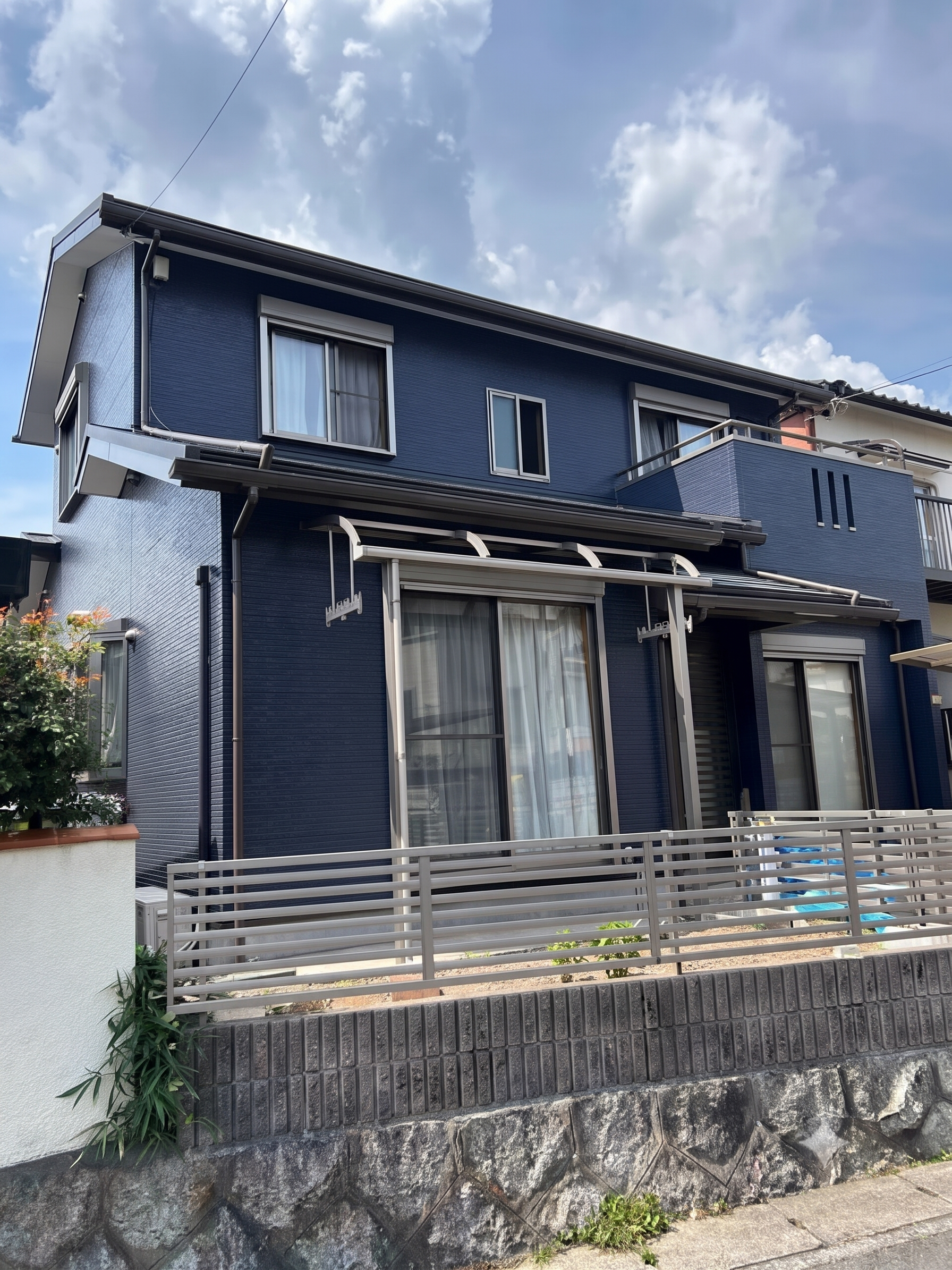 今日17時まで受付。屋根瓦専用塗料(グレー)最終値下げ。明日処分します。 東海市U様邸|塗装屋ひらまつ【公式サイト】｜半田市・東海市の外壁塗装