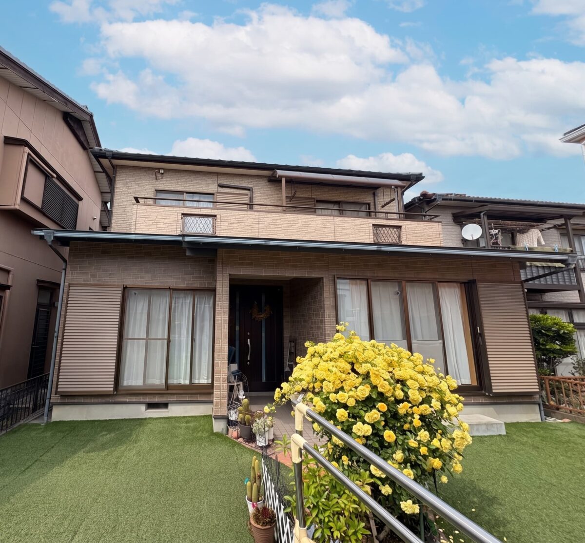重厚感ある色調で住まいを美しく魅せる塗り替え