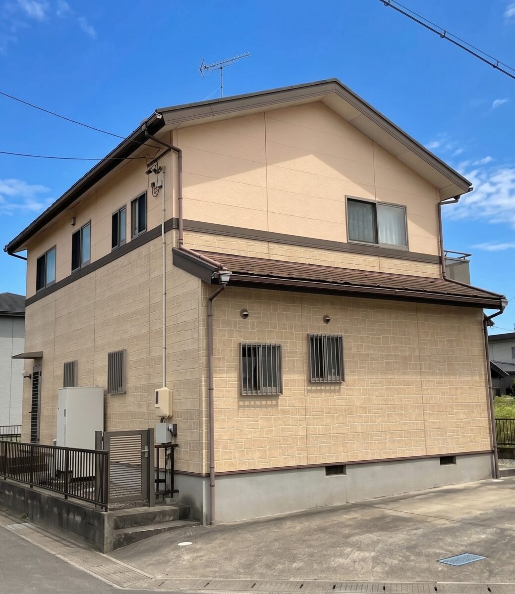 帯ラインが映える上質美！屋根から全面刷新した品格漂う和モダン邸宅